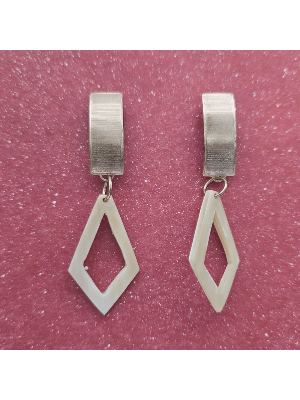 Geometric Glam Dangle Earrings Metallic Gold Open Diamond Pearlescent Drop